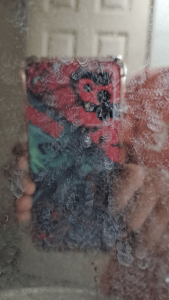 How to Remove Hard Water Stains from Mirror: Ultimate Guide - MirrorTopics